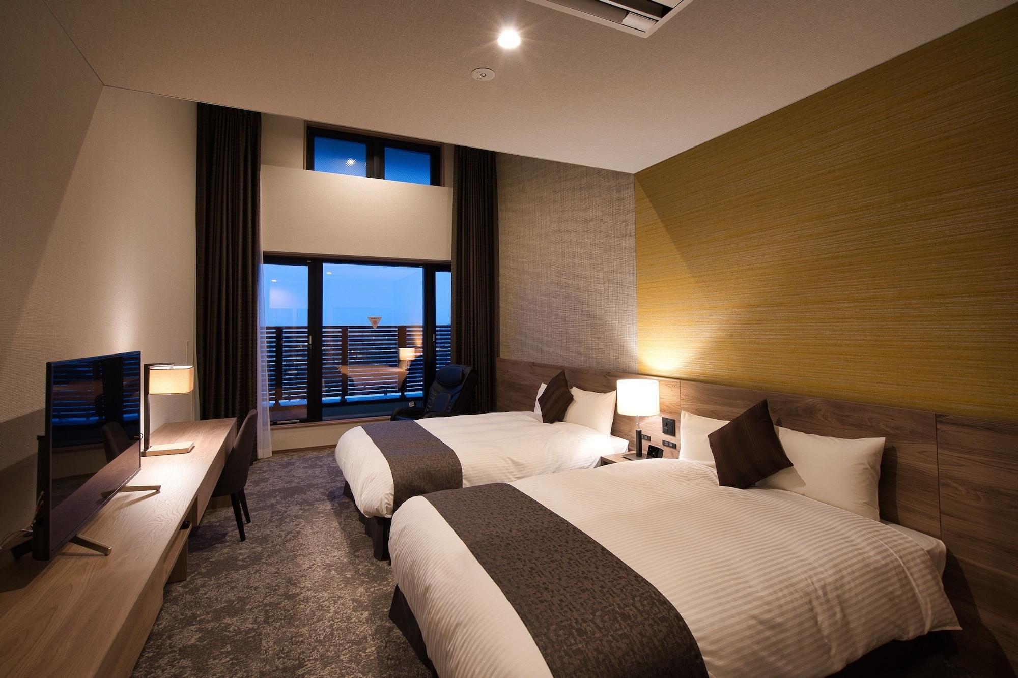 Winery Hotel And Condominium Hitohana Furano Exterior photo