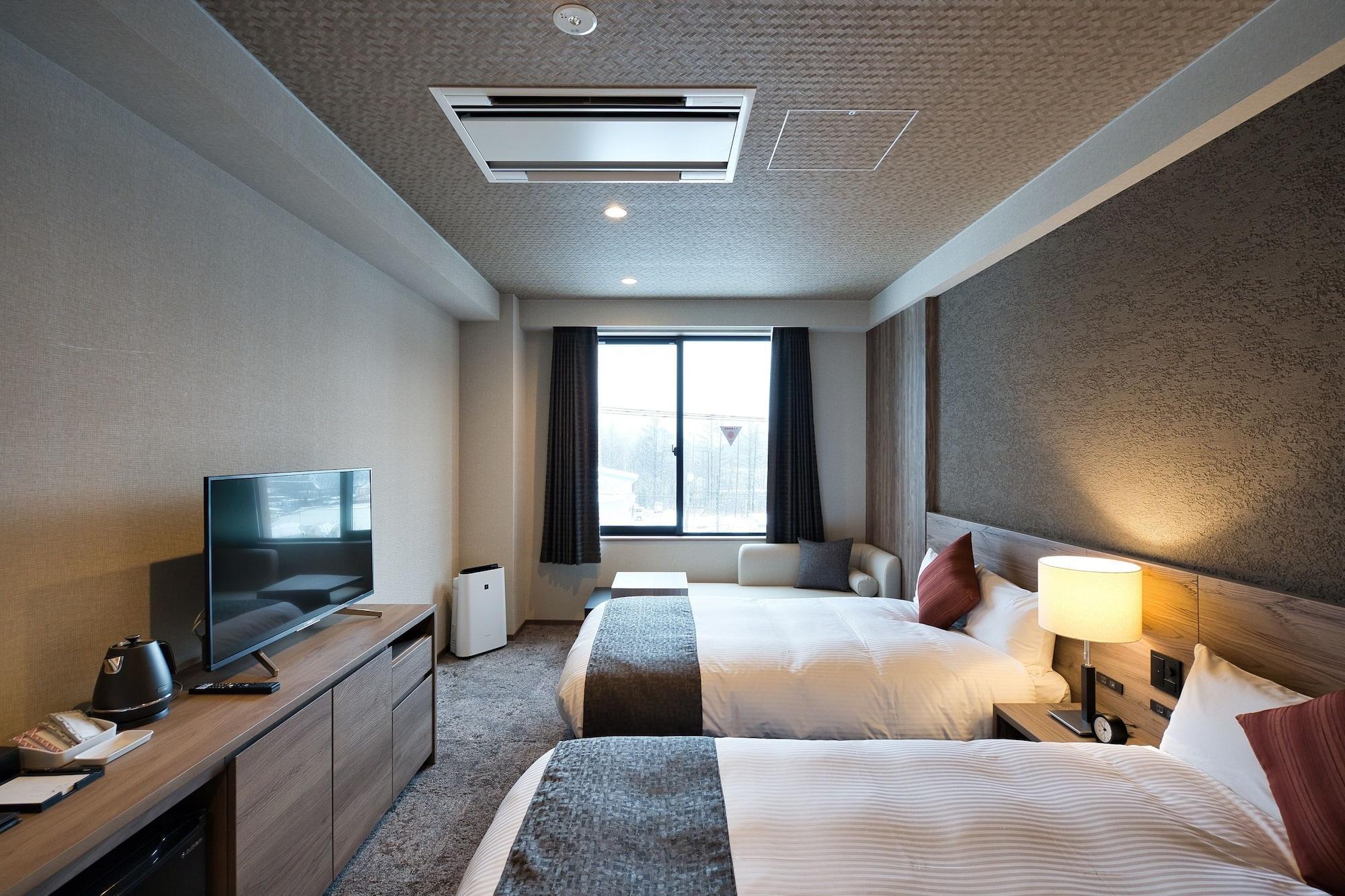Winery Hotel And Condominium Hitohana Furano Exterior photo
