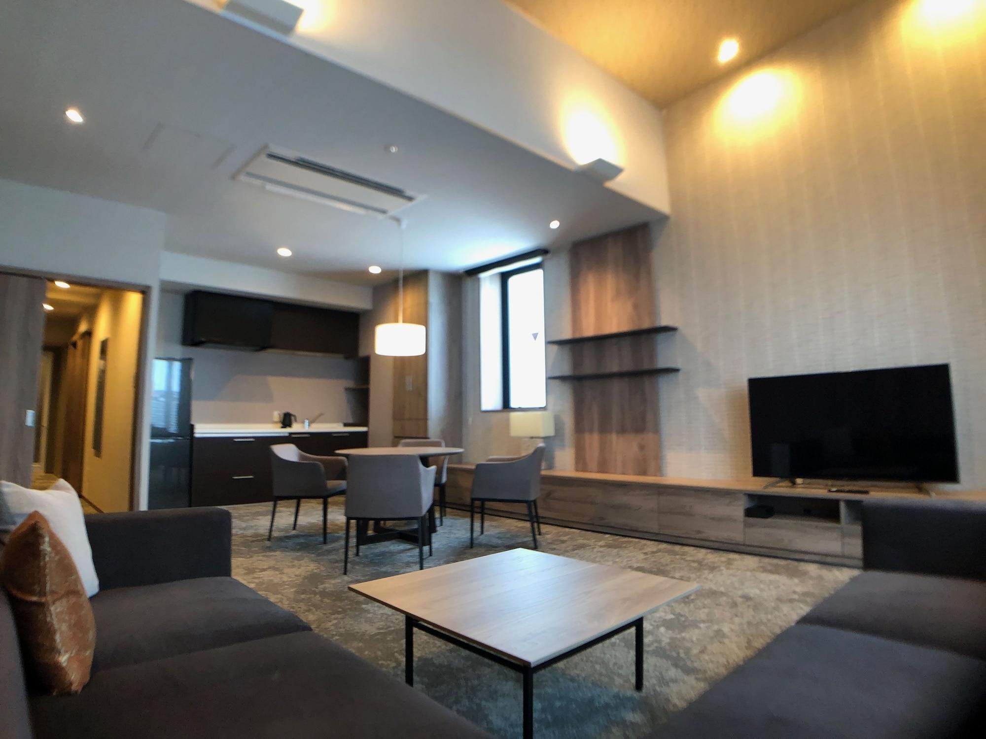 Winery Hotel And Condominium Hitohana Furano Exterior photo