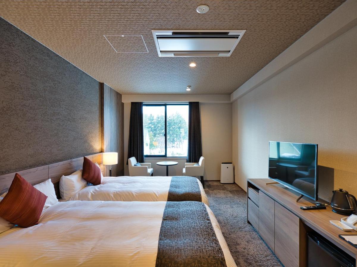 Winery Hotel And Condominium Hitohana Furano Exterior photo